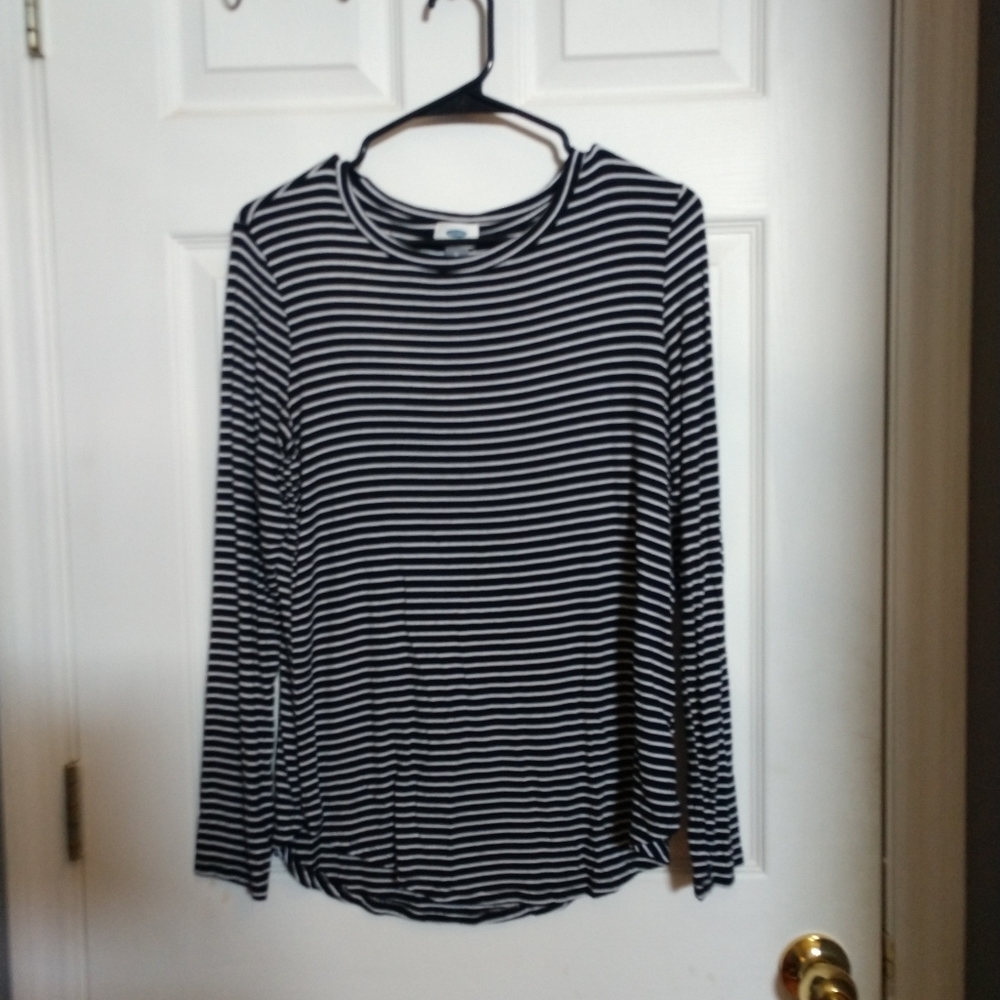 Old Navy Basic Tee